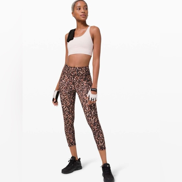 Lululemon Invigorate High Rise Crop 23" Leggings Size 2 - Picture 2 of 10